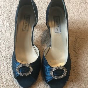Navy Blue Dress shoes with kitten heel